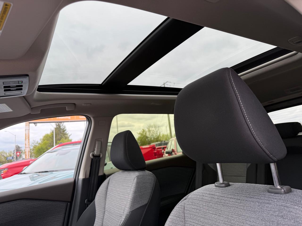 2023 Nissan Rogue SV Moonroof Panoramic Roof! AutoStart! Photo