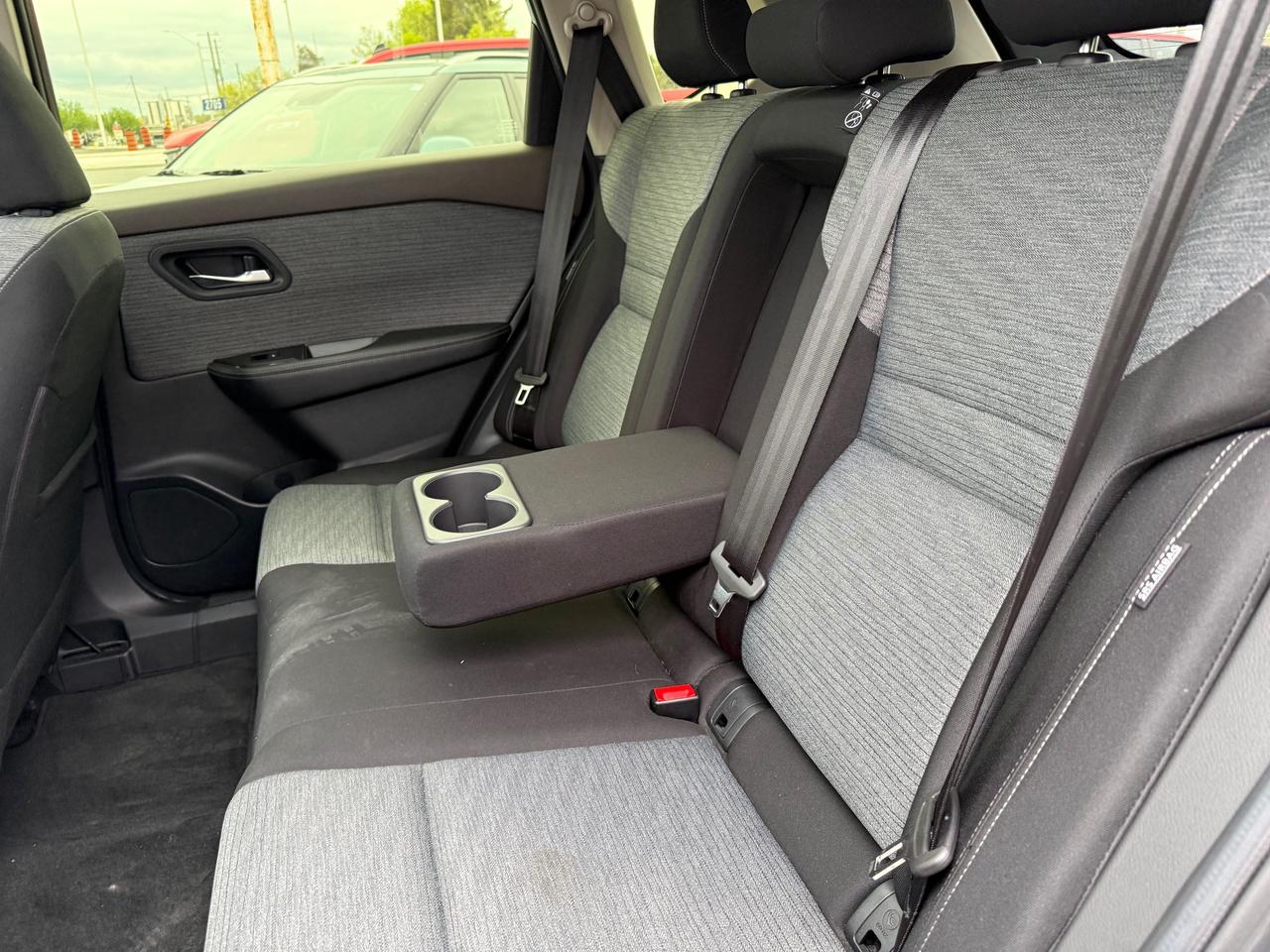 2023 Nissan Rogue SV Moonroof Panoramic Roof! AutoStart! Photo