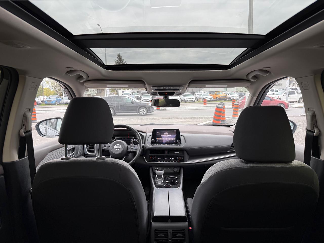 2023 Nissan Rogue SV Moonroof Panoramic Roof! AutoStart! Photo