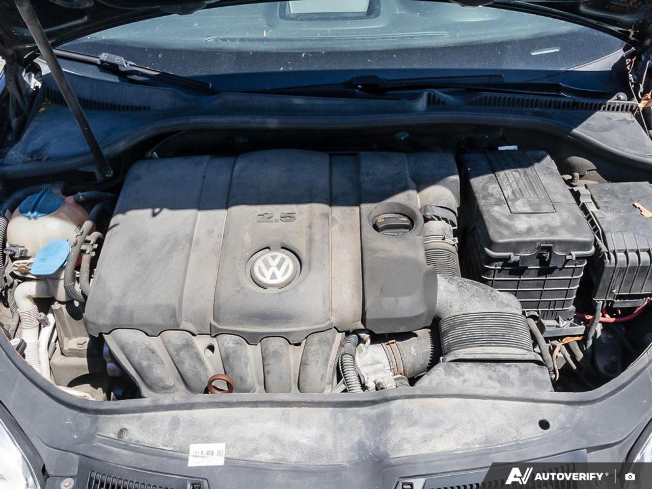 2010 Volkswagen Jetta 2.5L Trendline KEYLESS ENTRY | POWER WINDOWS | TURN SIGNAL INDICA Photo