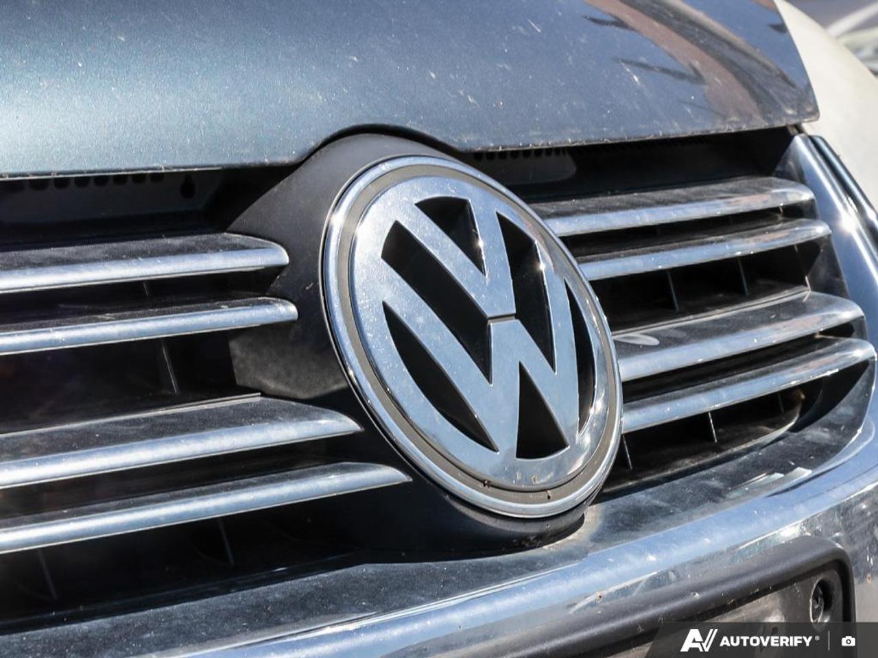 2010 Volkswagen Jetta 2.5L Trendline KEYLESS ENTRY | POWER WINDOWS | TURN SIGNAL INDICA Photo
