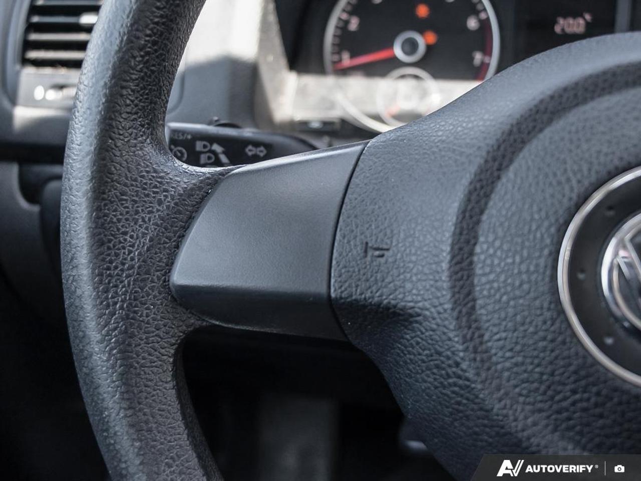 2010 Volkswagen Jetta 2.5L Trendline KEYLESS ENTRY | POWER WINDOWS | TURN SIGNAL INDICA Photo