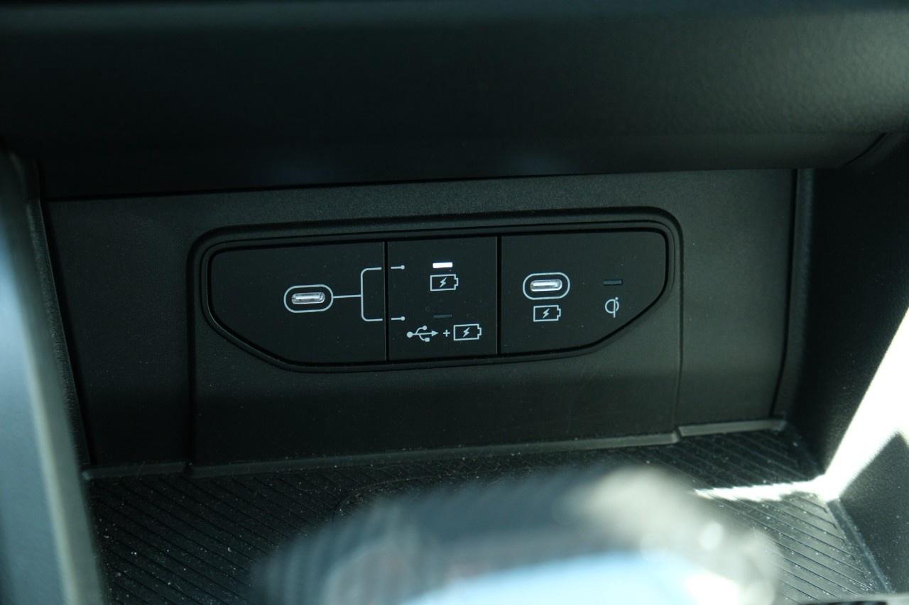 2026 Kia Sportage EX Premium AWD w/Black Interior Photo