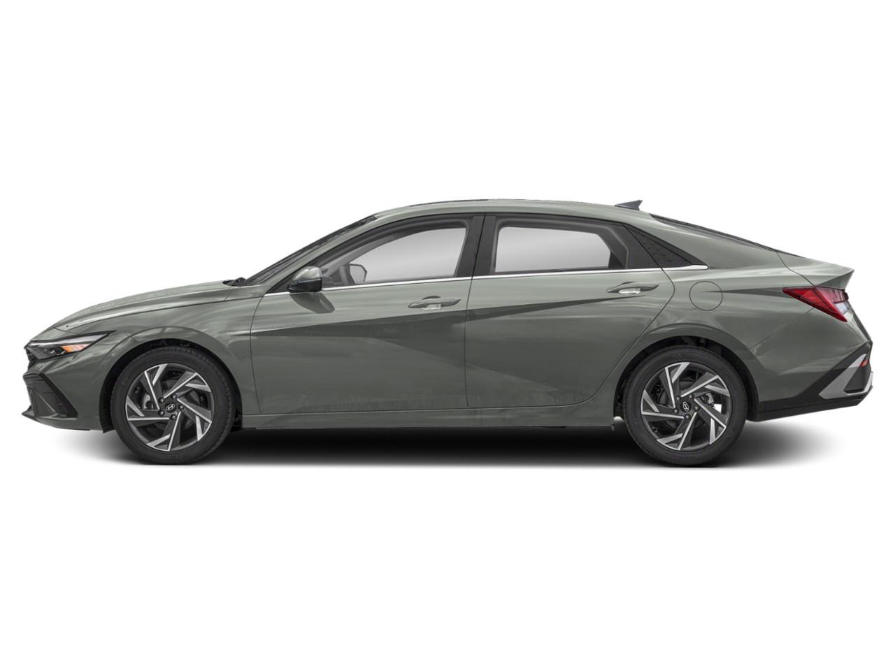 2024 Hyundai Elantra Luxury IVT Photo2