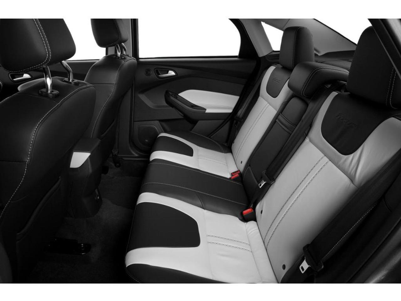 2014 Ford Focus SE Photo