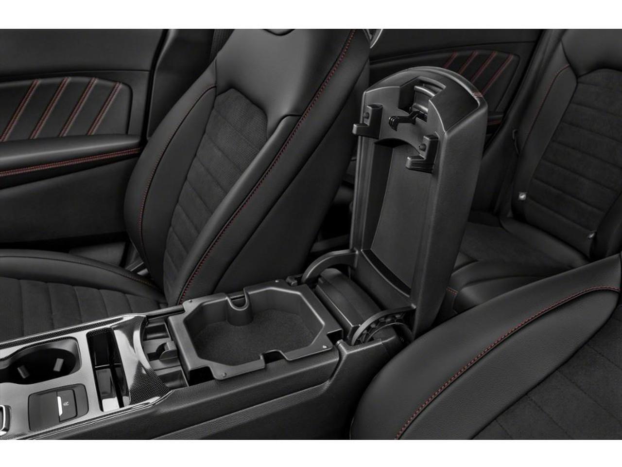 2022 Ford Edge ST Line Photo