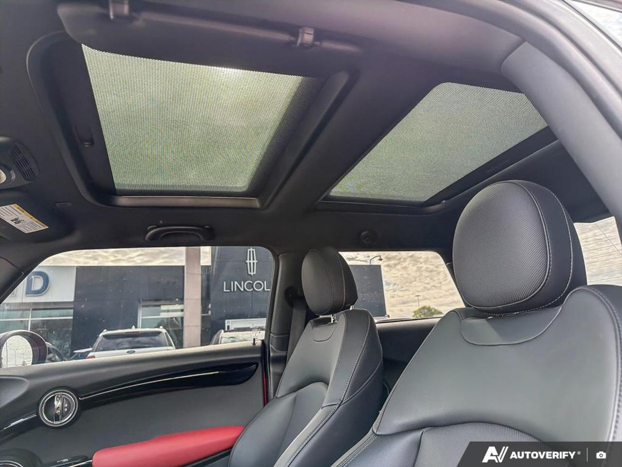 2019 MINI 3 Door John Cooper Works PREMIER|NAV|NO ACCIDENTS|LOWEST KM IN MKT Photo