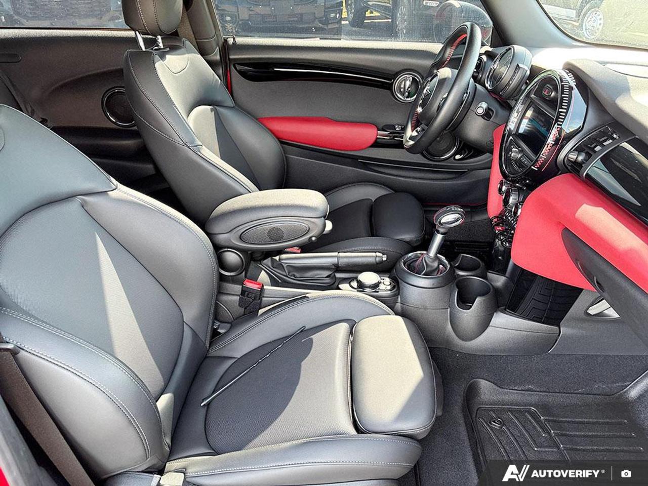 2019 MINI 3 Door John Cooper Works PREMIER|NAV|NO ACCIDENTS|LOWEST KM IN MKT Photo