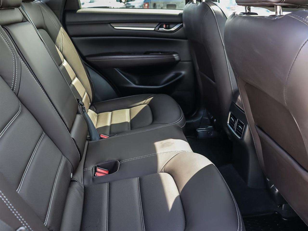 2025 Mazda CX-5 Signature AWD Photo