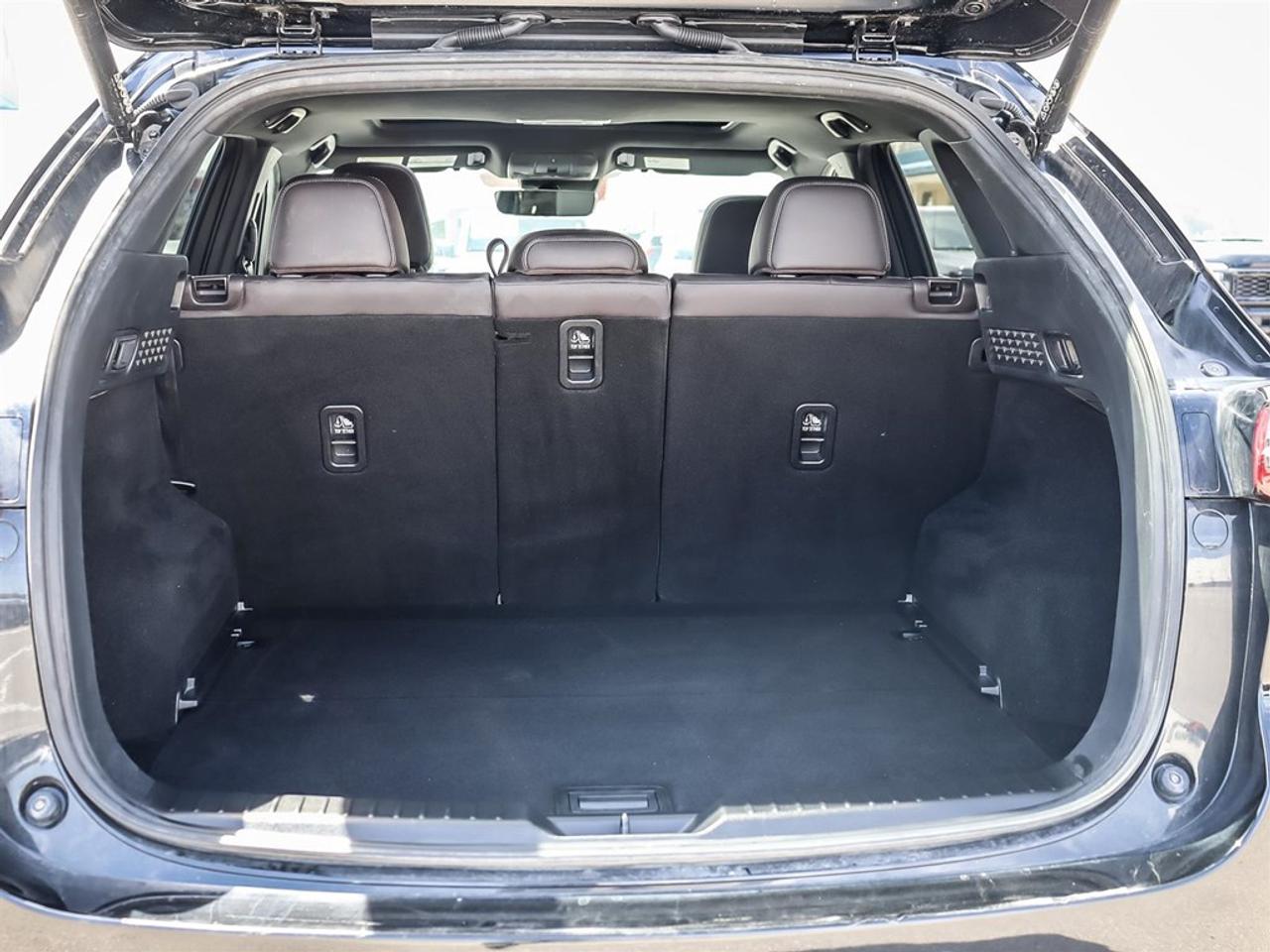 2025 Mazda CX-5 Signature AWD Photo