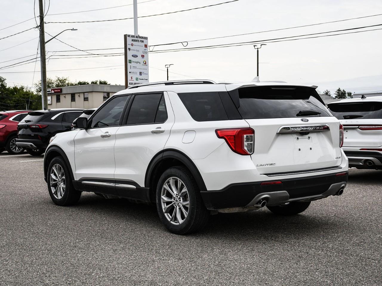 2022 Ford Explorer Limited 4WD Photo2