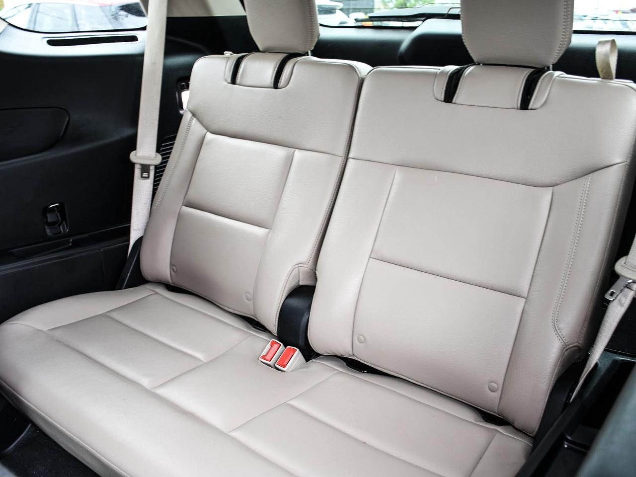 2022 Ford Explorer Limited 4WD Photo