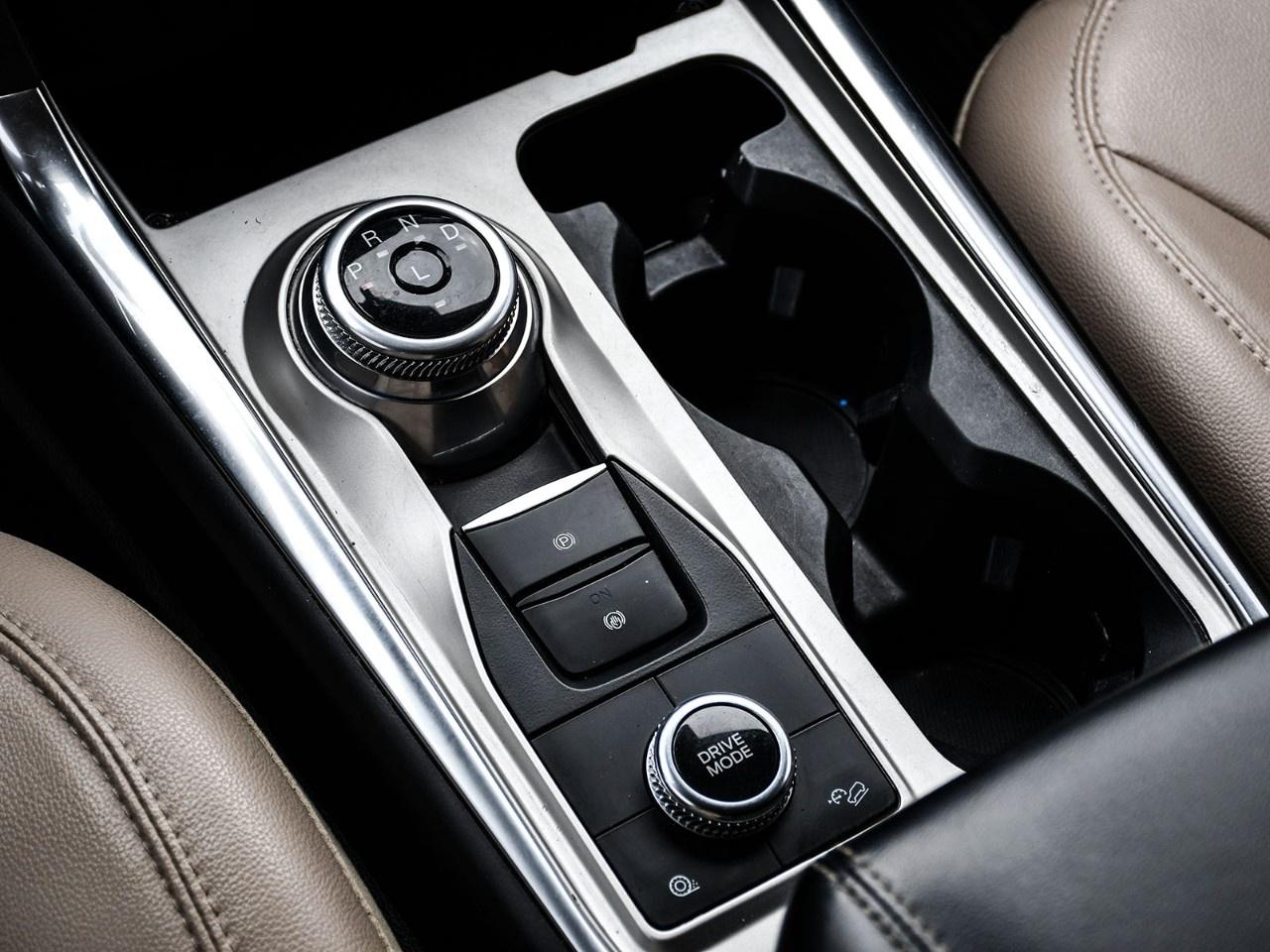 2022 Ford Explorer Limited 4WD Photo