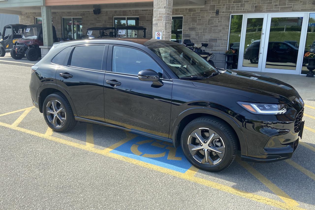 2024 Honda HR-V EX-L NAVI Photo0
