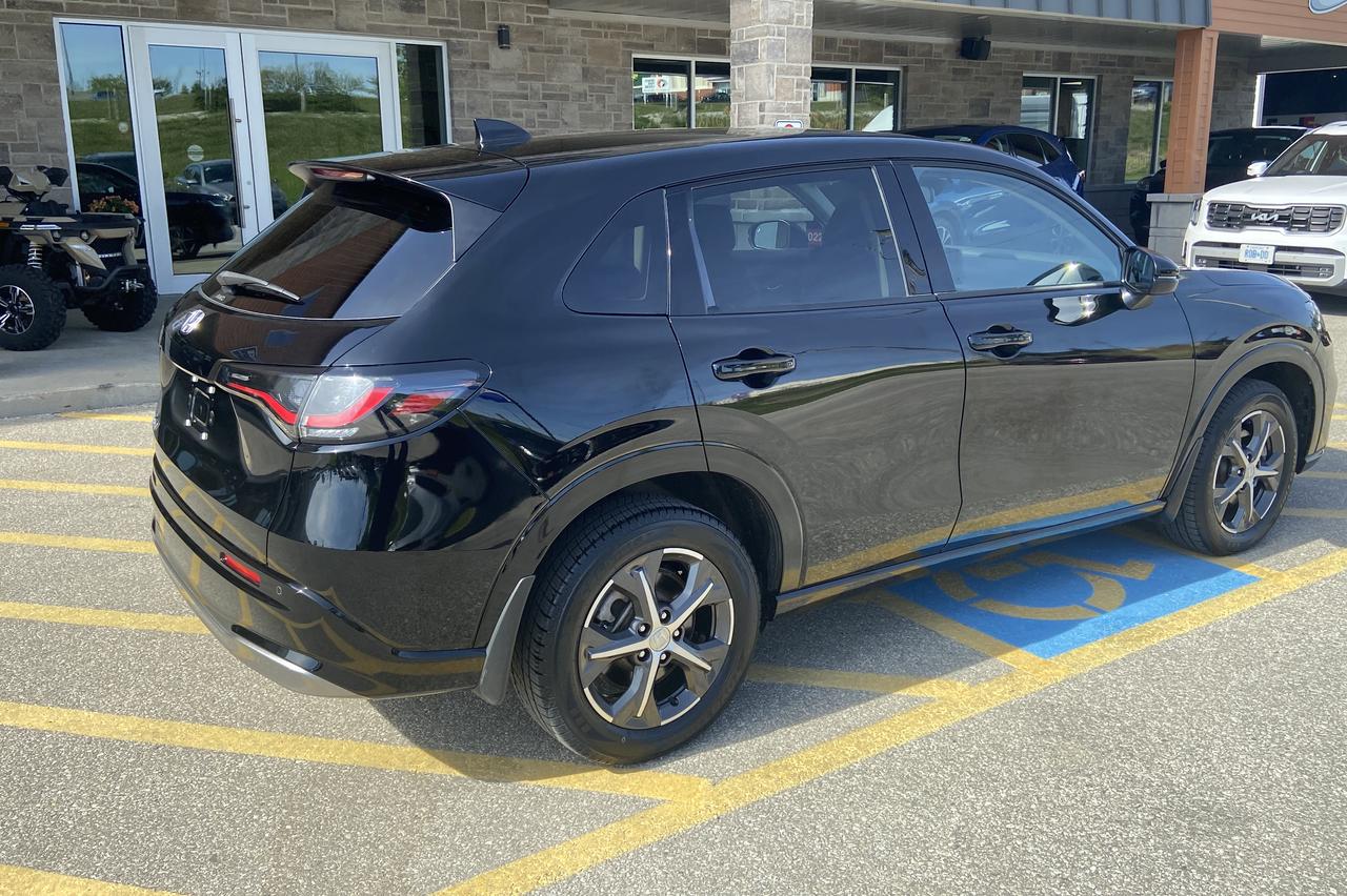 2024 Honda HR-V EX-L NAVI Photo