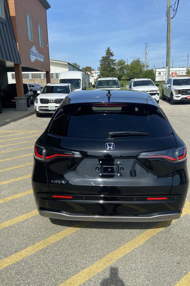 2024 Honda HR-V EX-L NAVI Photo