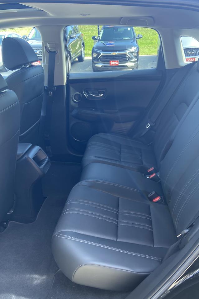 2024 Honda HR-V EX-L NAVI Photo