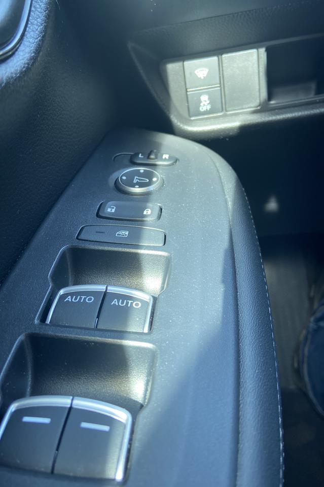 2024 Honda HR-V EX-L NAVI Photo