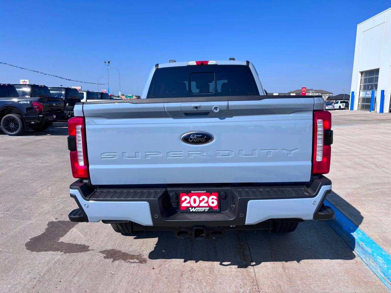 2026 Ford F-350 Super Duty SRW LARIAT 4WD CREW CAB 6.75' BOX Photo3