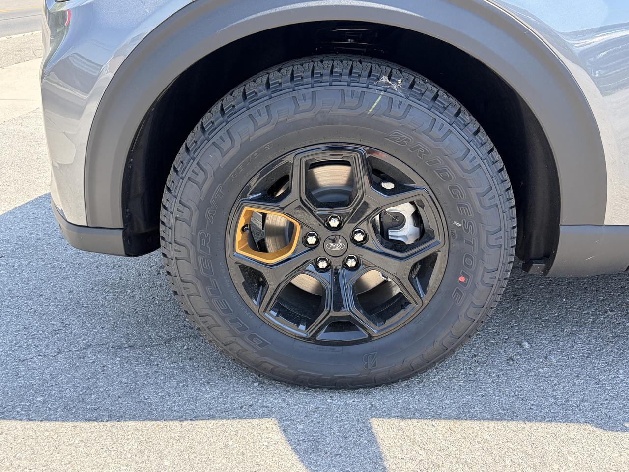 2026 Ford Explorer TREMOR 4WD 800A Photo2