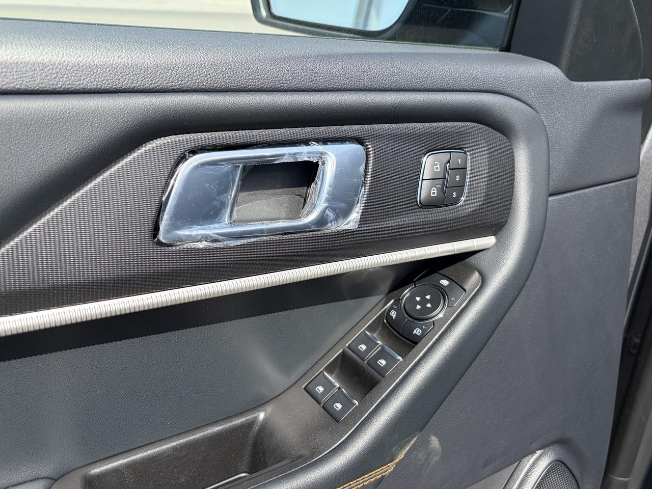 2026 Ford Explorer TREMOR 4WD 800A Photo