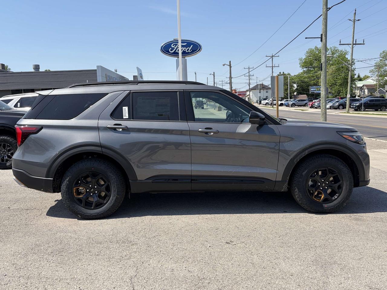 2026 Ford Explorer TREMOR 4WD 800A Photo4