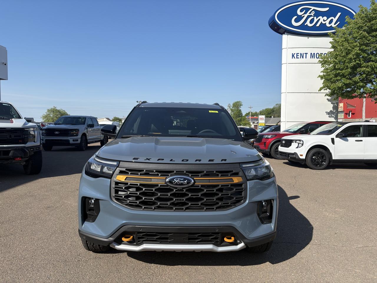 2026 Ford Explorer TREMOR Photo1