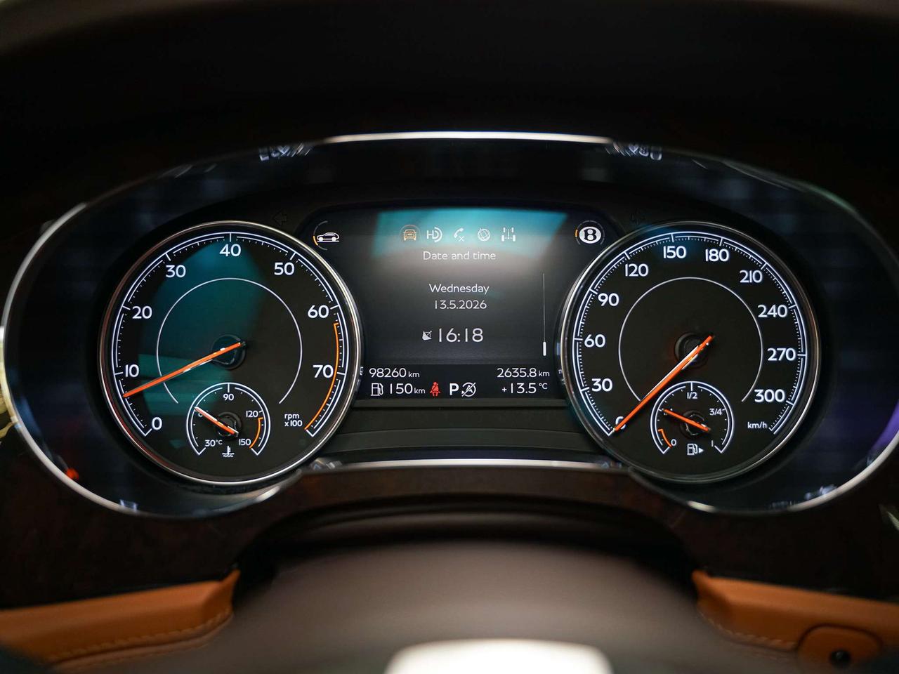 2017 Bentley Bentayga W12 | PANO | 21 IN Photo