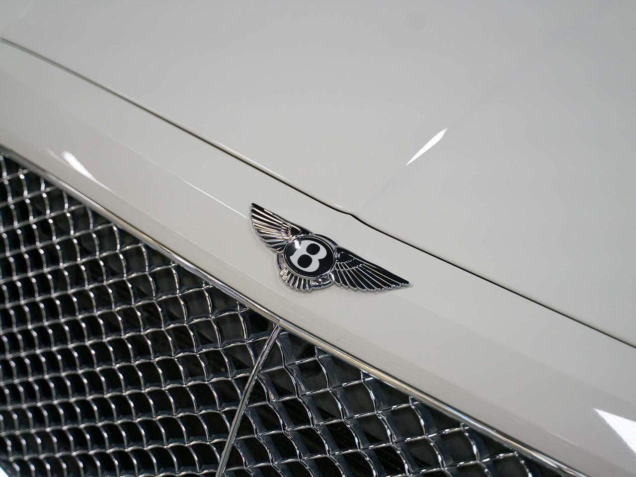 2017 Bentley Bentayga W12 | PANO | 21 IN Photo