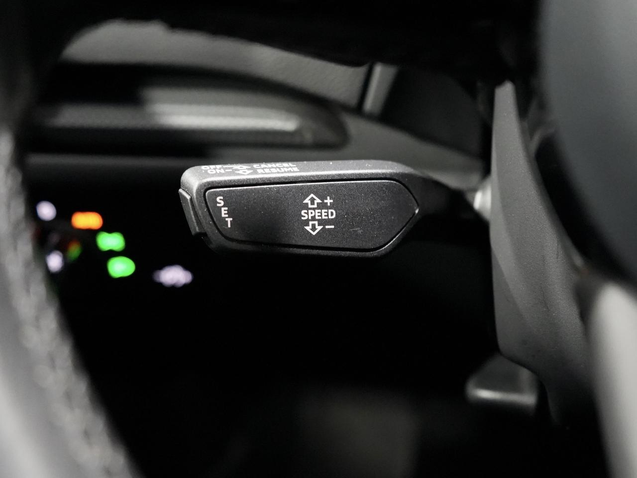 2017 Audi A3 e-tron Progressiv|ROOF|CAM|1 OWNER|LOW KM|FLORETT SILVER Photo