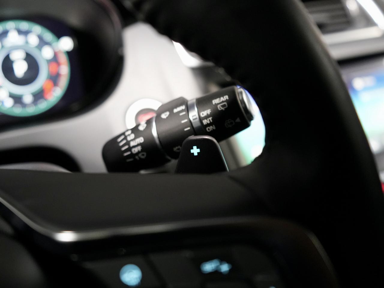 2020 Jaguar E-Type P250 R DYNAMIC SE|HUD|360CAM|PANO|MERIDIAN Photo