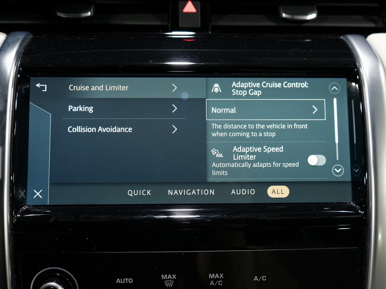 2023 Land Rover Discovery Sport R-Dynamic SE|PANO|MERIDIAN|ADAPTIVE CRUISE CONTROL Photo