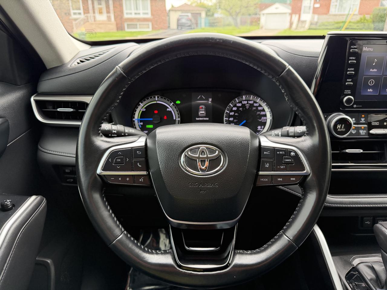 2020 Toyota Highlander Hybrid LE AWD Photo