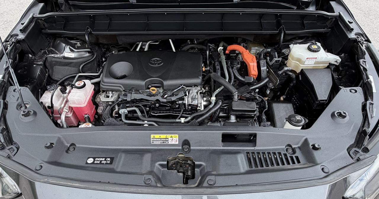 2020 Toyota Highlander Hybrid LE AWD Photo