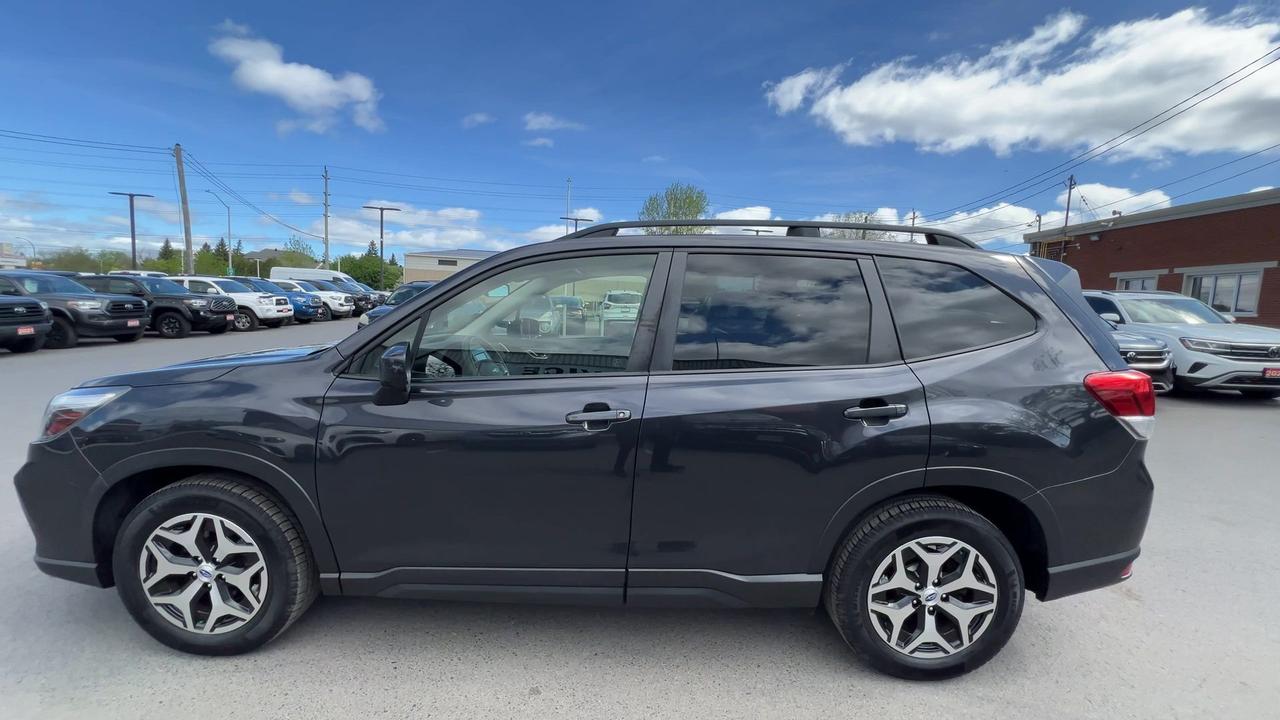 2019 Subaru Forester TOURING AWD | SUNROOF | HTD SEATS | CARPLAY | A/C Photo