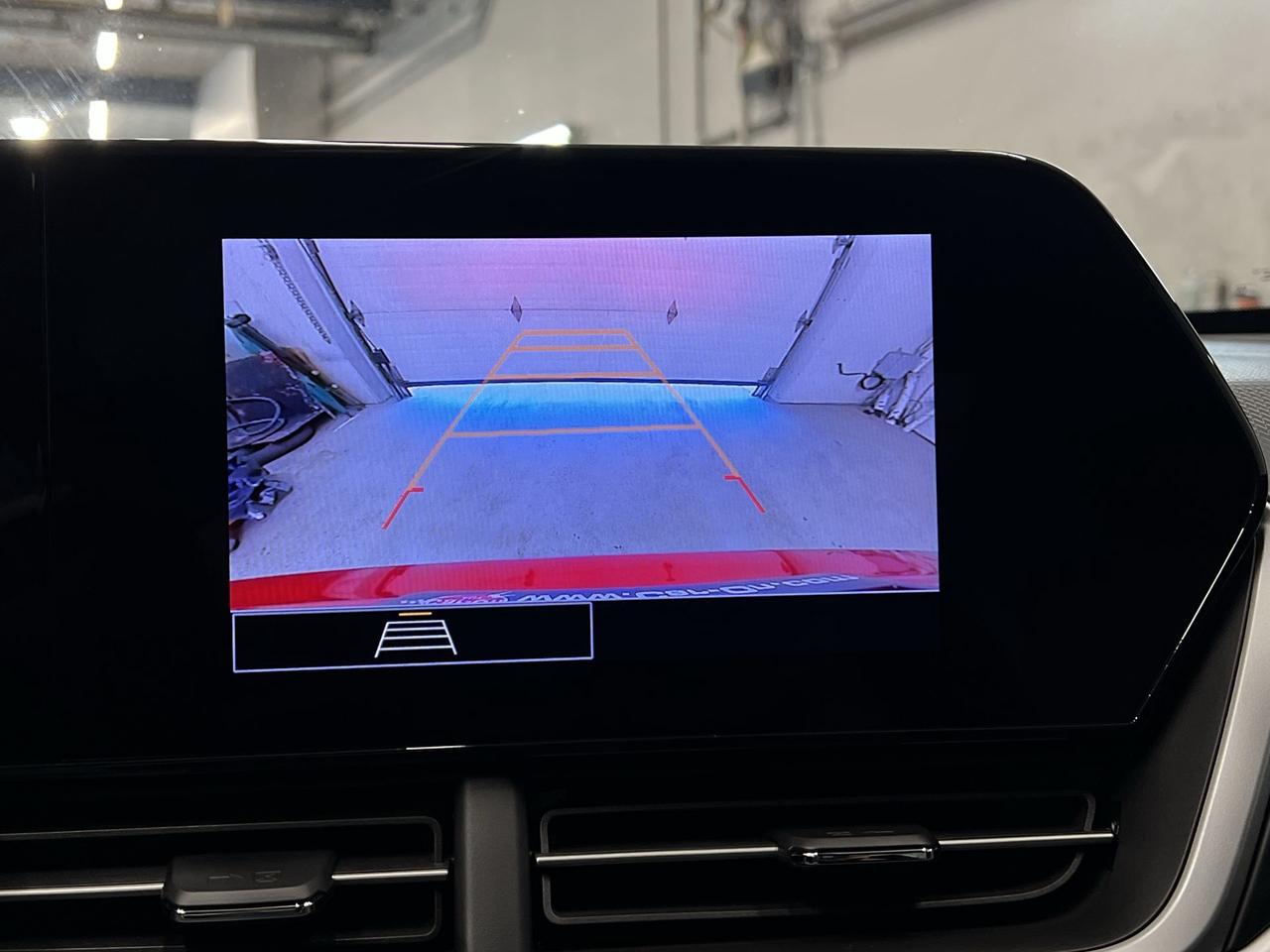 2024 Chevrolet Trax RS | HTD SEATS | CARPLAY | REMOTE START | A/C Photo