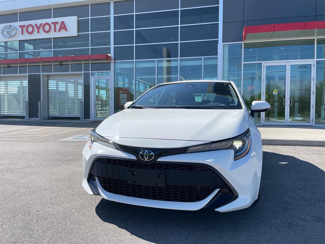2019 Toyota Corolla Hatchback SE Photo