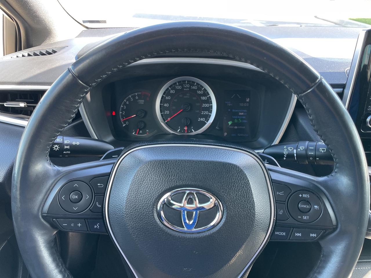 2019 Toyota Corolla Hatchback SE Photo