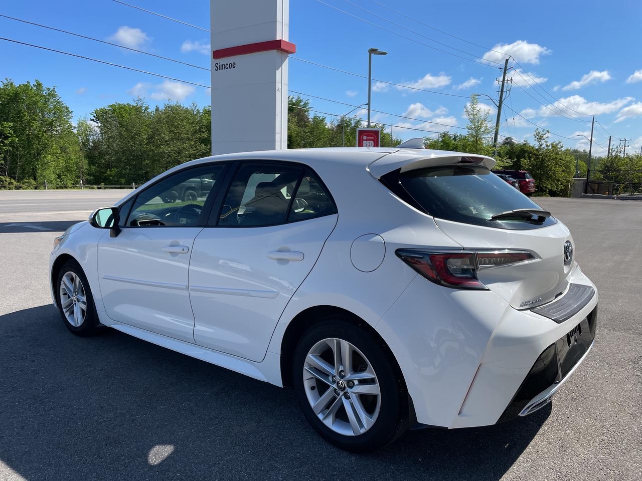 2019 Toyota Corolla Hatchback SE Photo