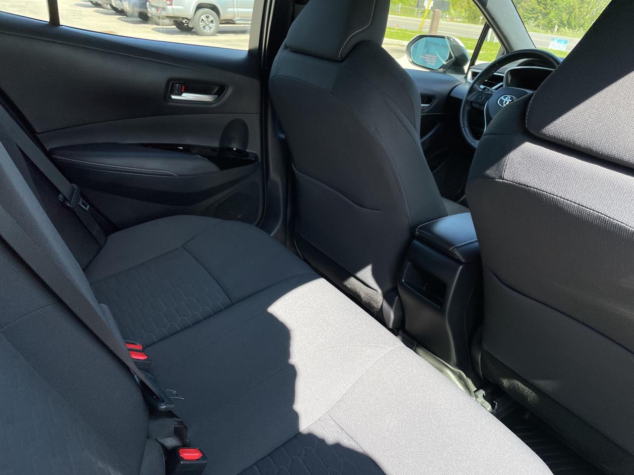 2019 Toyota Corolla Hatchback SE Photo