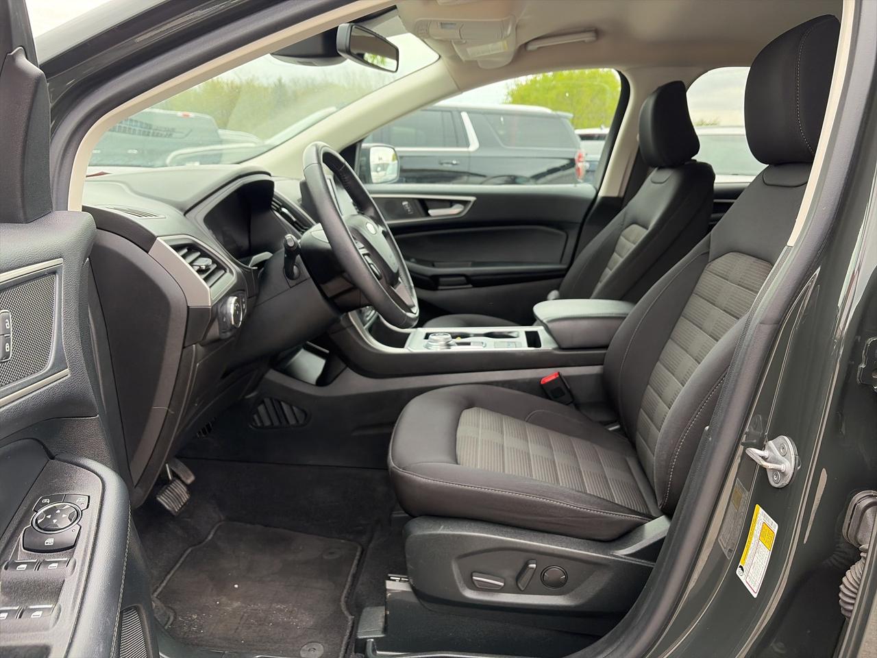 2022 Ford Edge SEL, AWD, CLEAN CARFAX, REMOTE START, HEATED SEATS Photo