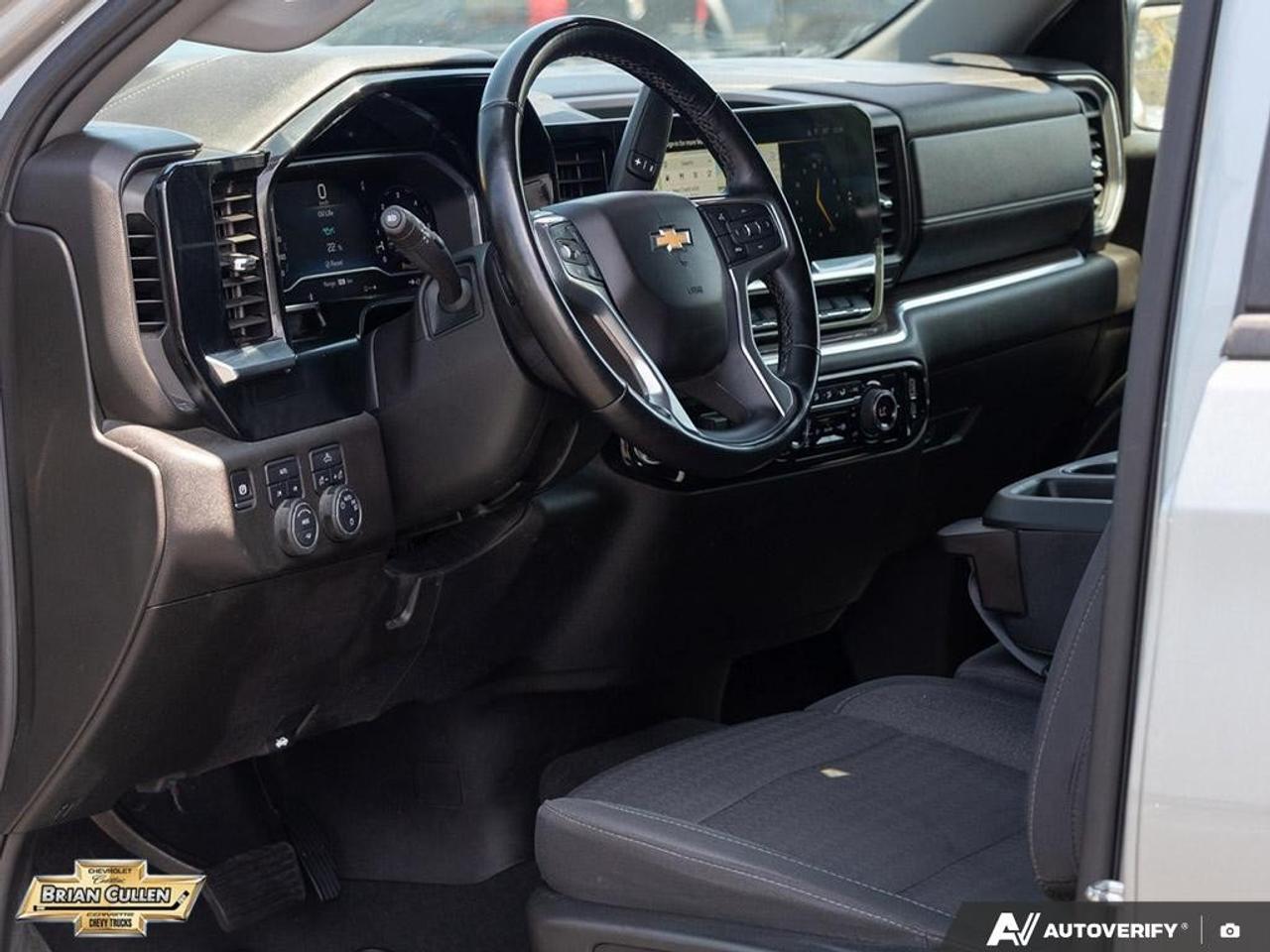 2025 Chevrolet Silverado 1500 LT Crew Cab Short Box 4-Wheel Drive LT Photo