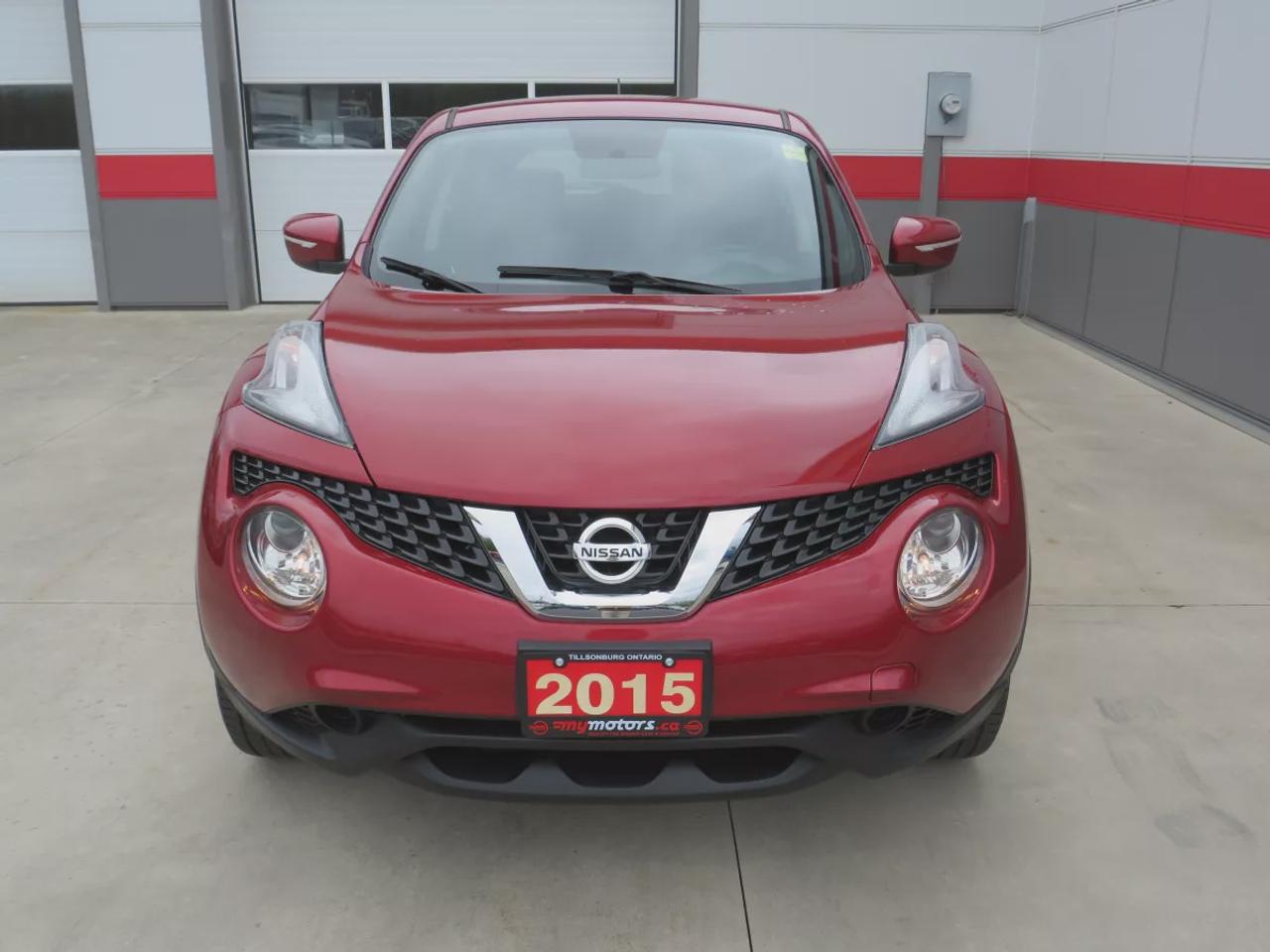 2015 Nissan Juke SV | Clean Title No Accidents | AWD | Push Button Start | Cruise Control | Bluetooth | Reverse Camera | AC | Photo