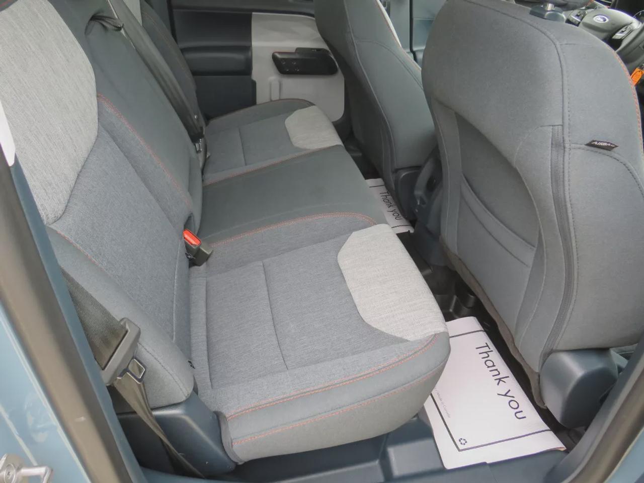 2023 Ford Maverick XL | LOW KM!! | Clean Title No Accidents | Tonneau Cover | Trailer Hitch | Alloy Rims | Reverse Camera | Photo