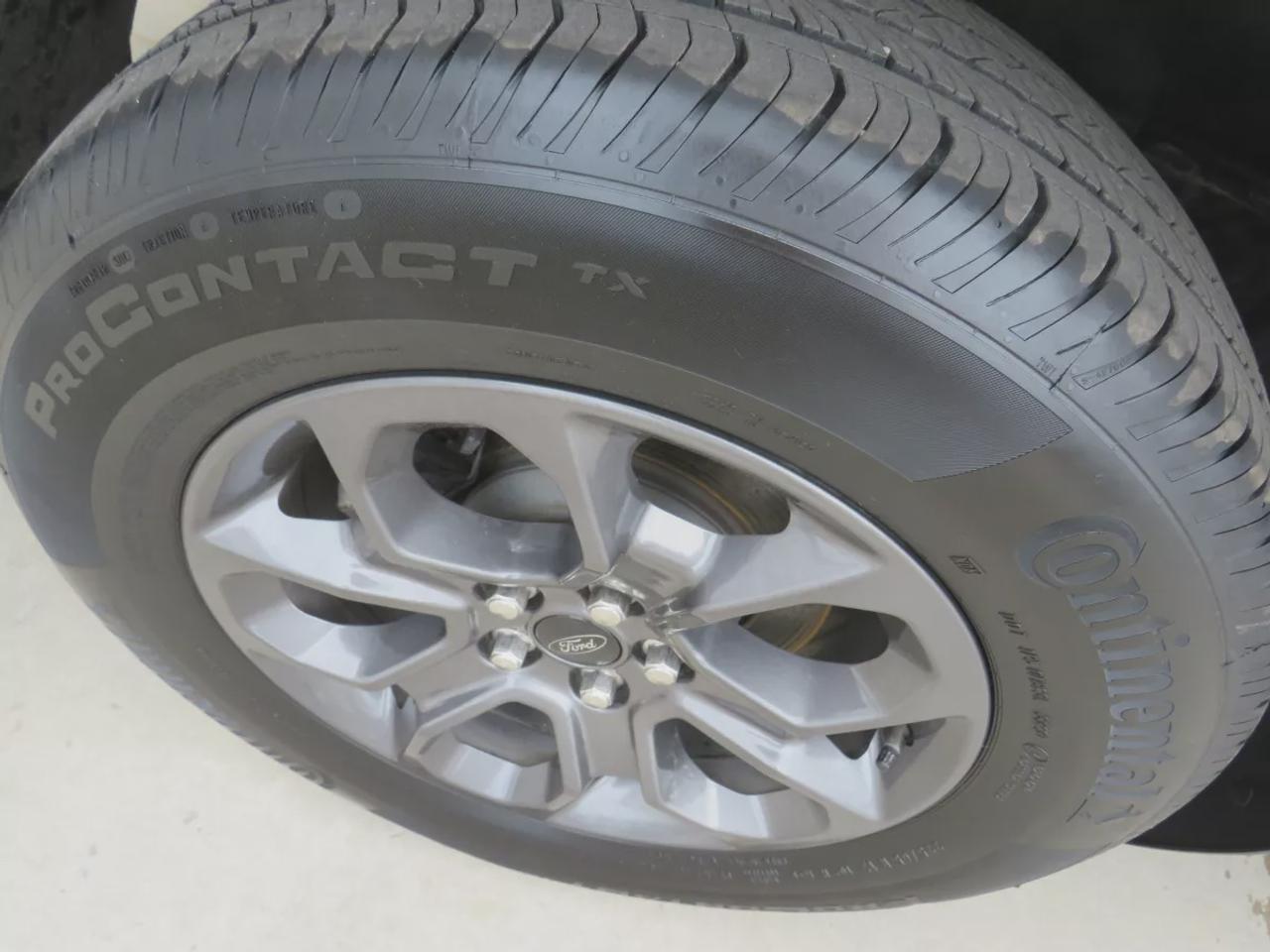 2023 Ford Maverick XL | LOW KM!! | Clean Title No Accidents | Tonneau Cover | Trailer Hitch | Alloy Rims | Reverse Camera | Photo