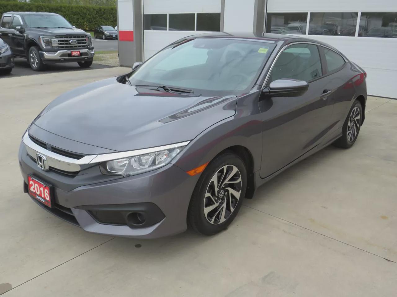 2016 Honda Civic Coupe LX Photo