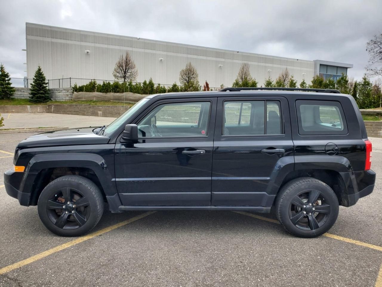 2015 Jeep Patriot 4WD 4dr High Altitude Photo