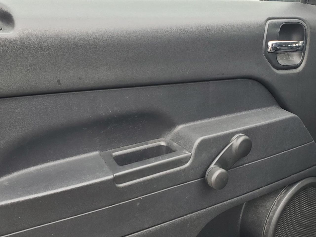 2015 Jeep Patriot 4WD 4dr High Altitude Photo