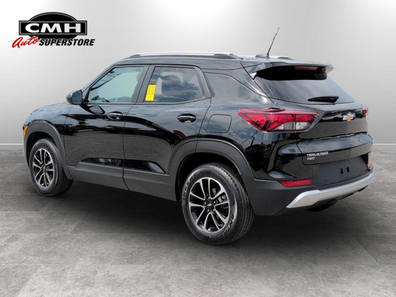 2024 Chevrolet TrailBlazer LT  **CLEAN CARFAX** Photo
