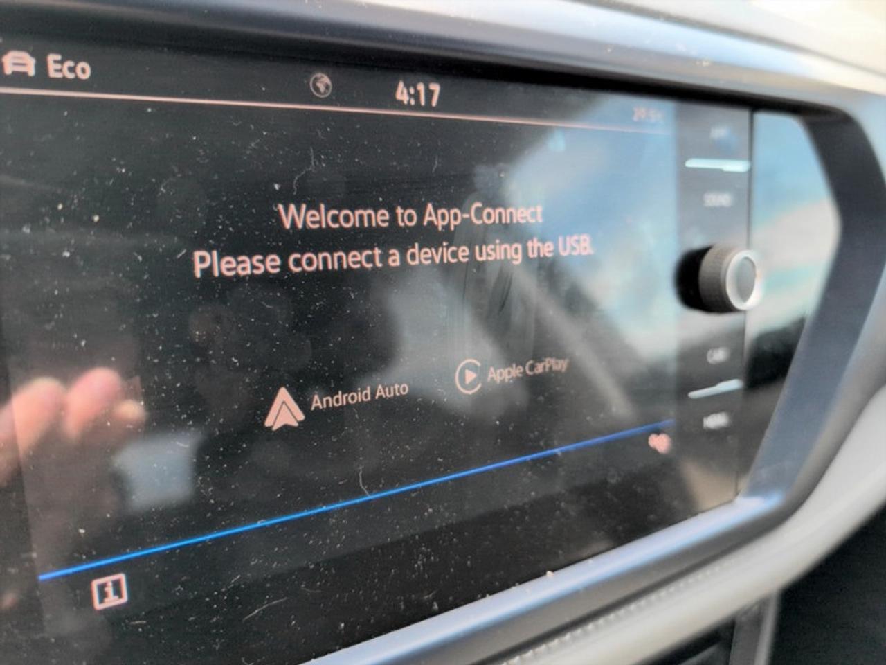 2024 Volkswagen Taos Comfortline Photo